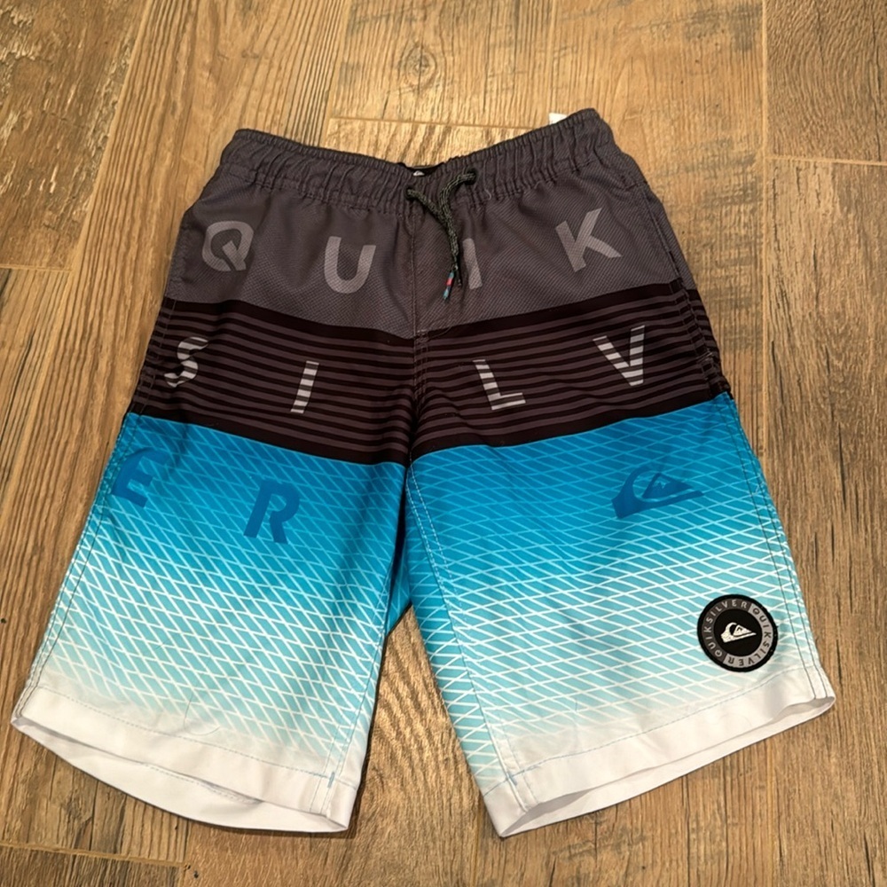 NWT Quicksilver Boys Gray & Black Swim Trunks Size XS
